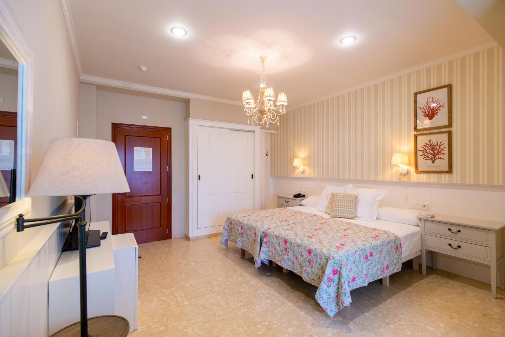 Hotel Los Angeles Denia Szoba fotó